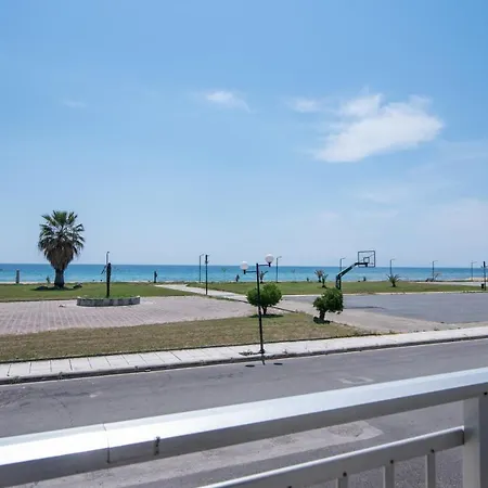 Apartment Chelona *