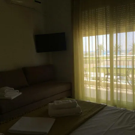 Chelona Apartment Nea Plagia