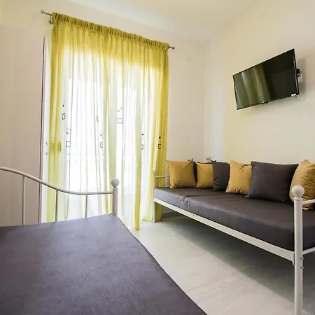 Chelona Apartment Nea Plagia