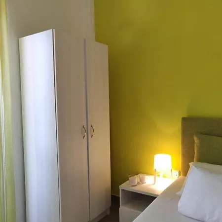 Apartment Chelona *